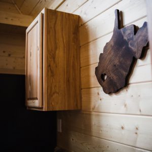 cabin-10